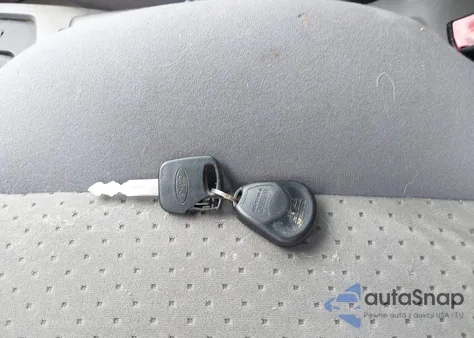 2004 Ford Focus Zts from USA, damaged, VIN 1FAFP38Z64W160693